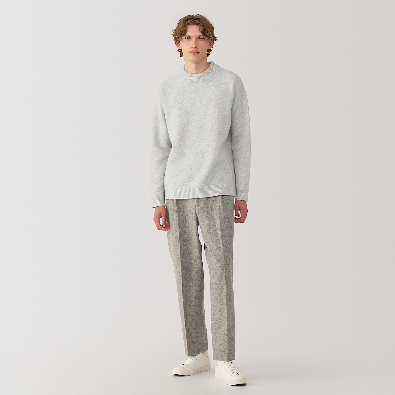 Suéter de cuello alto de lana compacta para hombre MUJI