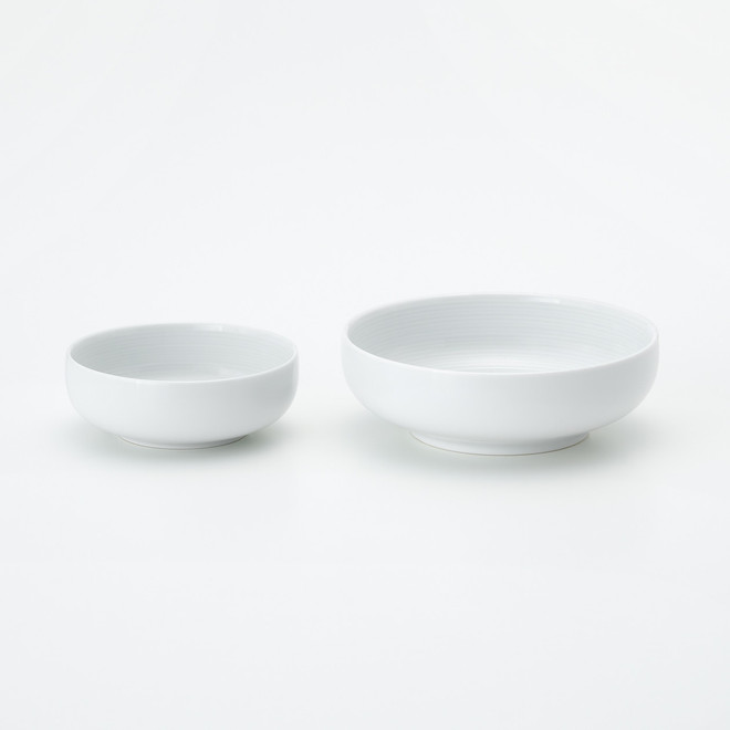 Plato de tazón hecho de porcelana Hakuji