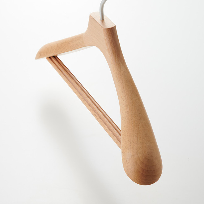Percha de madera