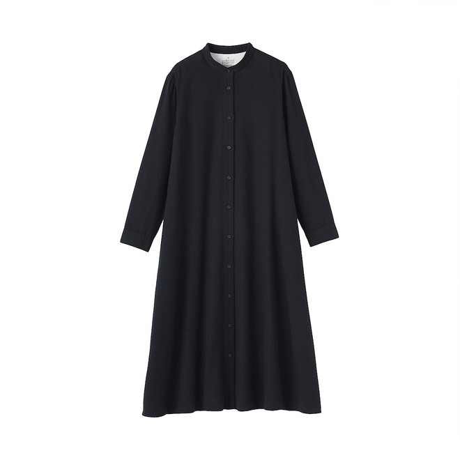 Vestido largo en franela doblemente cepillada con cuello alto para mujer