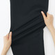 Pantalones chinos anchos con pliegues delanteros para hombre..