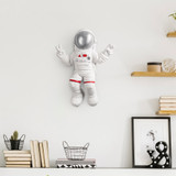 Dekorativni zidni dodatak Astronaut sa znakom mira - 2   a.g