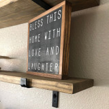 Ukrasna drvena zidna polica Lam006