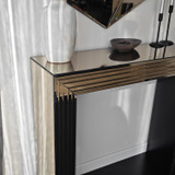 Komoda Komoda 1B - bronca