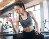 Set šesterokutnih bučica 2x2 kg, utezi za vježbanje, fitness opterećenje, roza, ModernHome