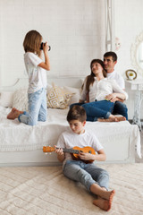 Drvena ukulela gitara za djecu, 4 najlonske žice ECOTOYS