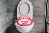 Dječji WC školjka s ručkama, mekani jastučić, roza, ECOTOYS