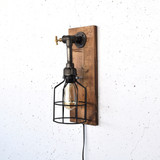 Zidna lampa str. 167