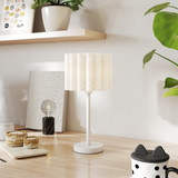 Stona lampa u retro stilu s valovitim abažurom, bijela