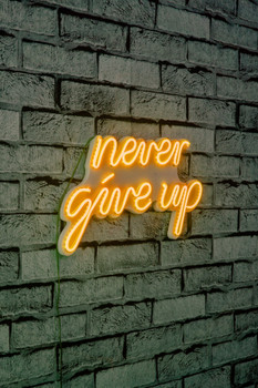 Dekorativna plastična led rasvjeta Never Give Up - Žuta