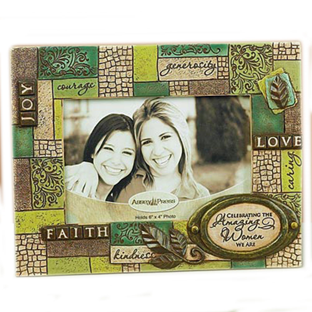 Photo Frame Woman with saying around the frame area