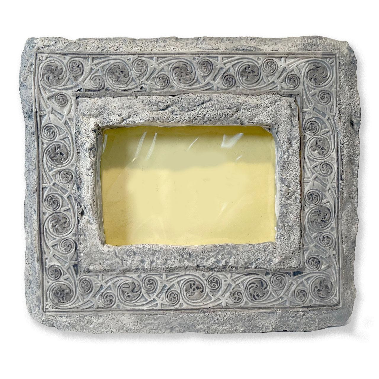 Imitation Stone Celtic Photo Frame horizontal display