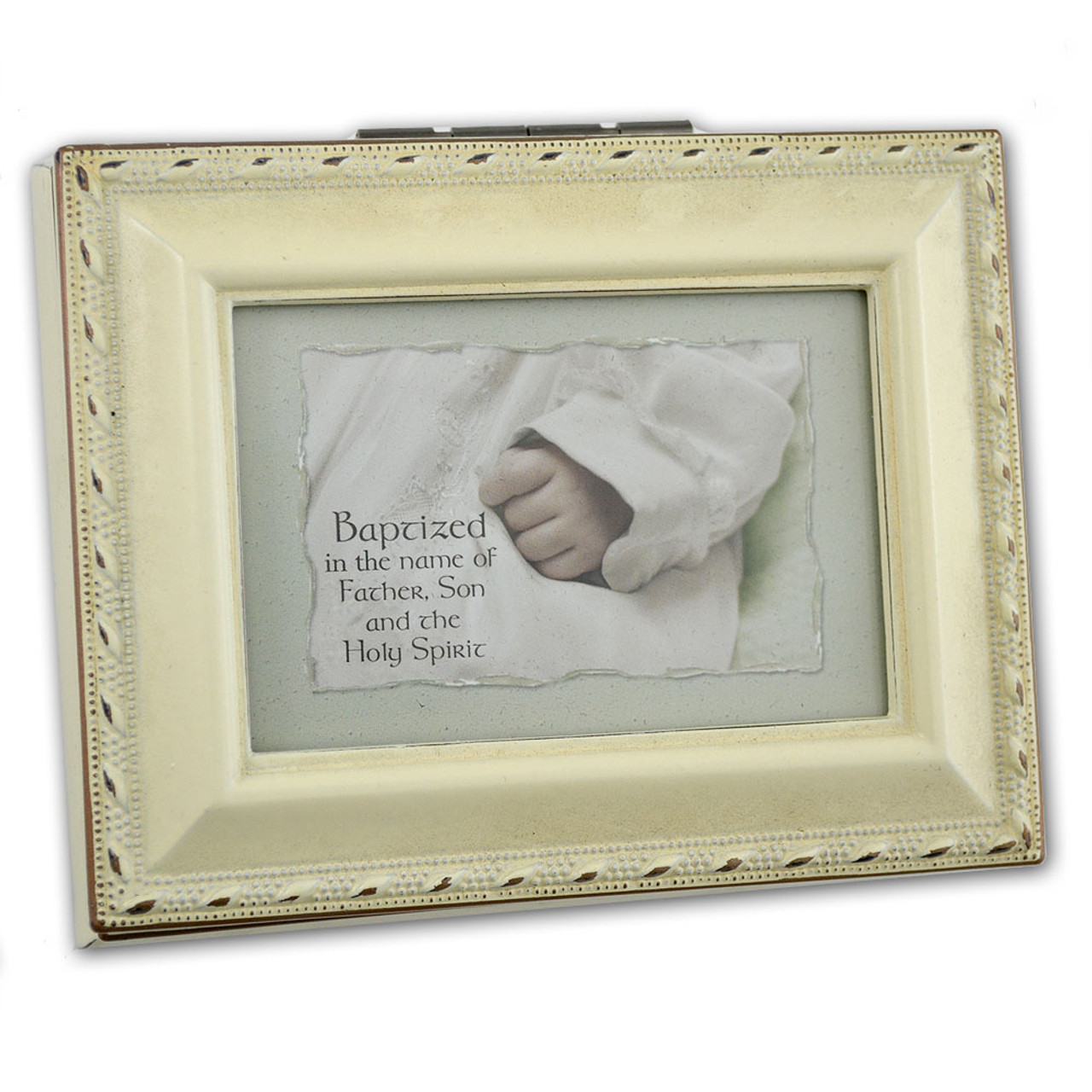 Detail of the top of the Ivory Non-Musical Baby Baptism Box Detail of the top of the Ivory Non-Musical Baby Baptism Box