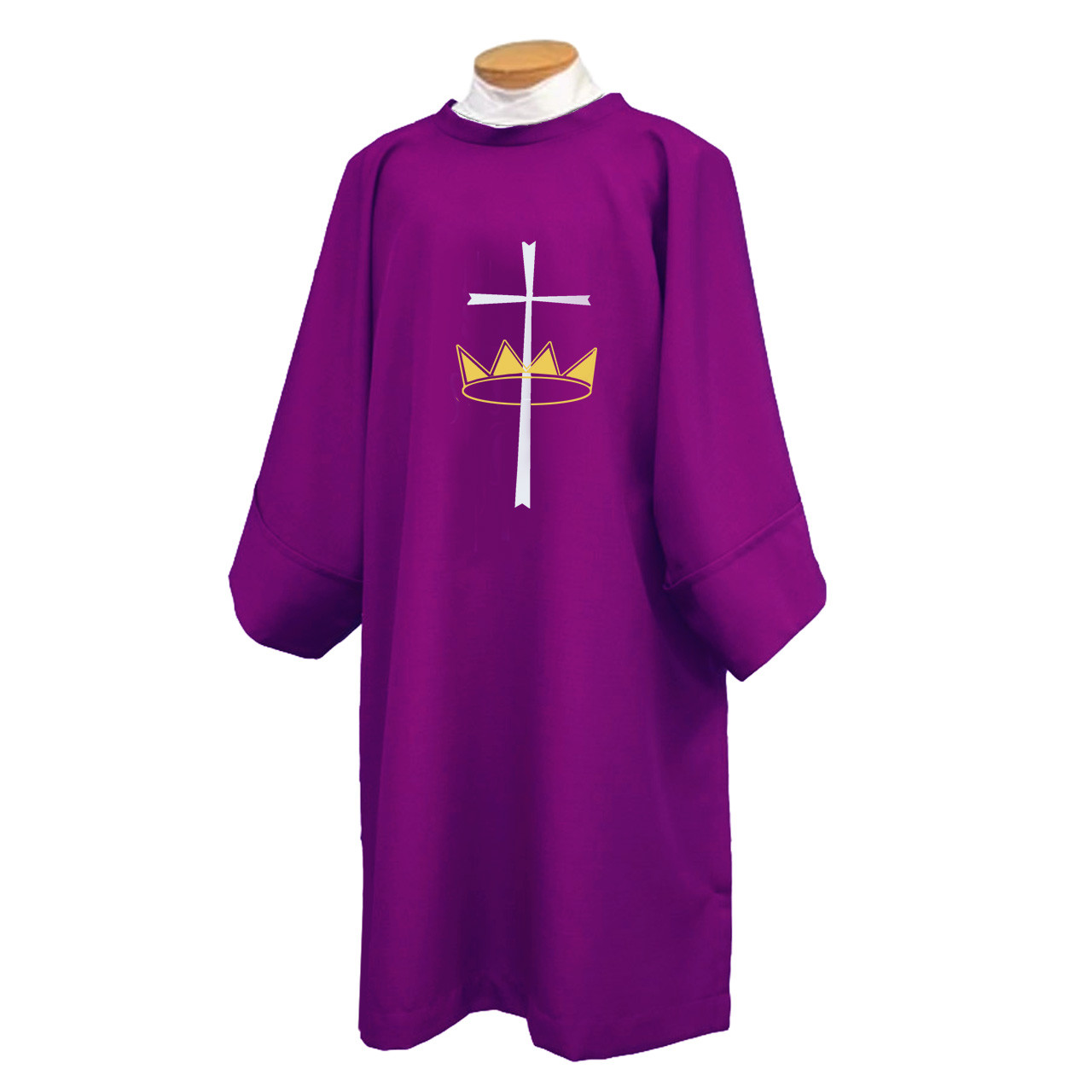 D842 Dalmatic from Beau Veste Purple