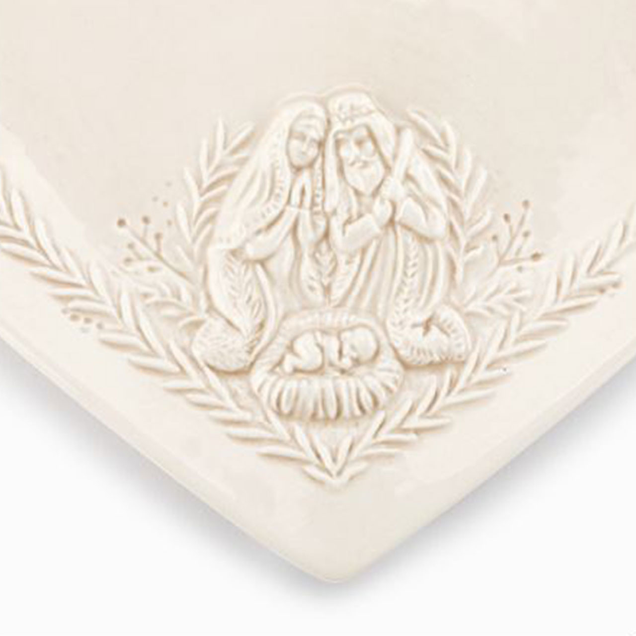 Detail of the Good Gift Heart Plate