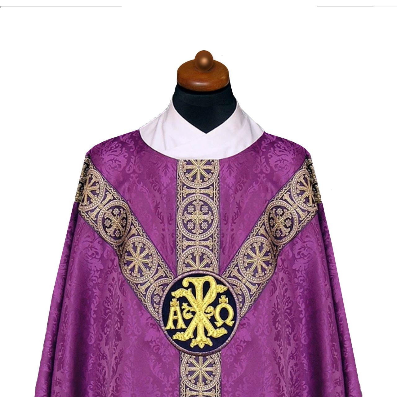2313 Gothic Chasuble in Damask