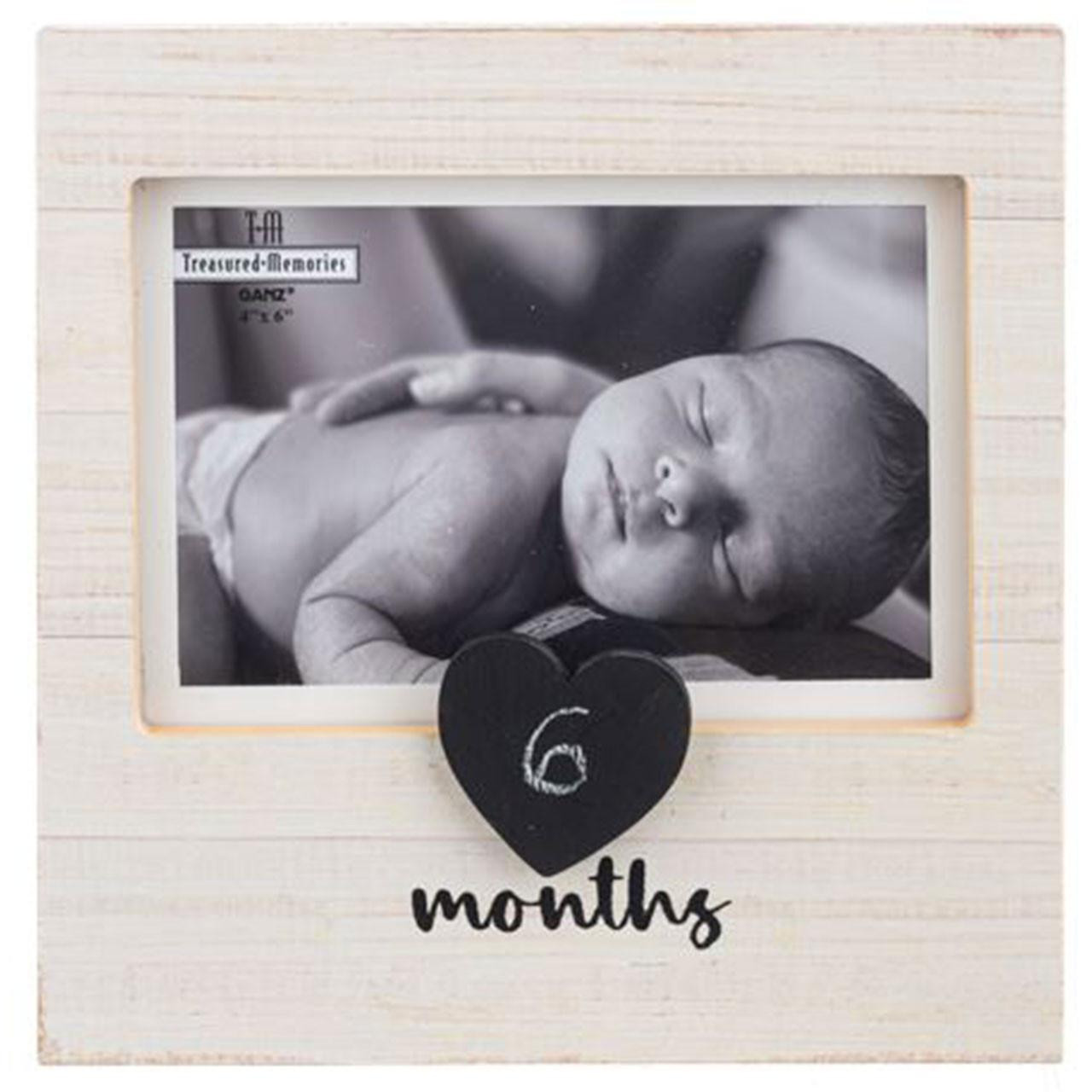 Mom To Be & Baby Heart Count Photo Frame shown with month written on the heart