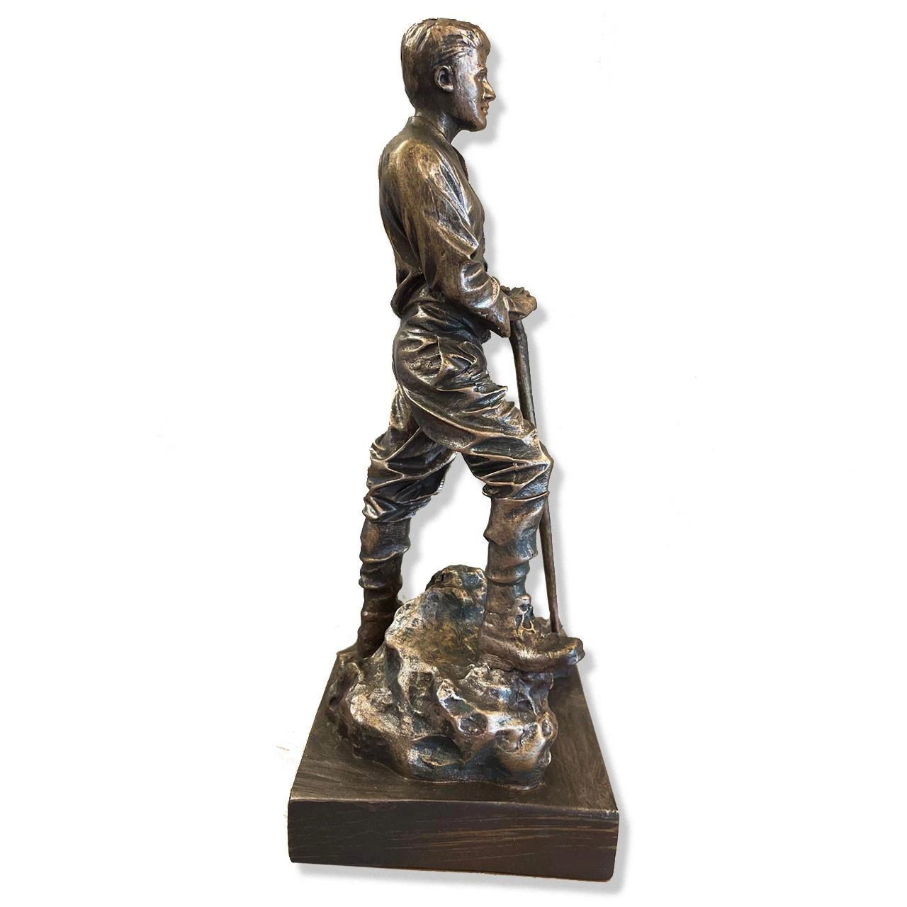 Side view of the 7IN Pier Giorgio Frassati Statue
