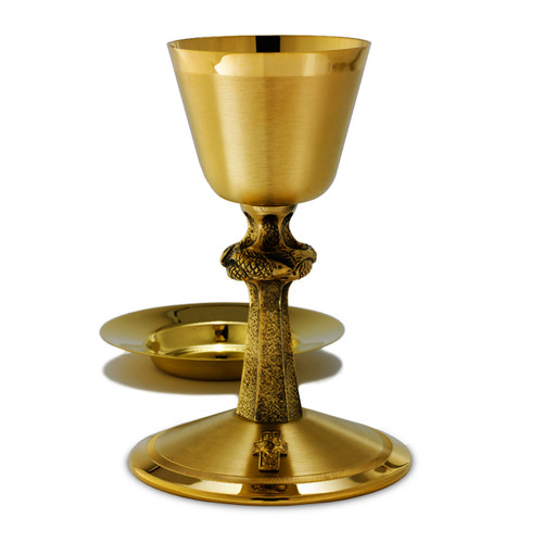 A-8122G Chalice and Well Paten