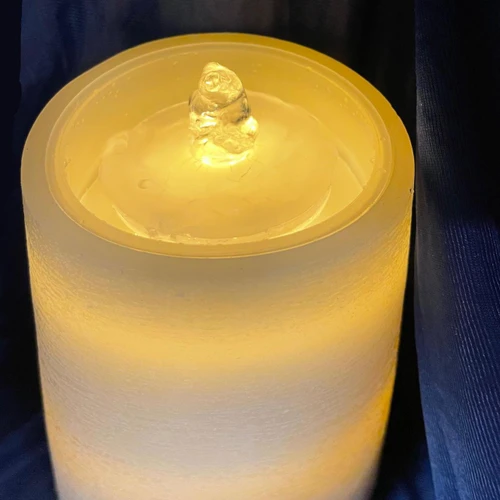 Detail with light and water turned on