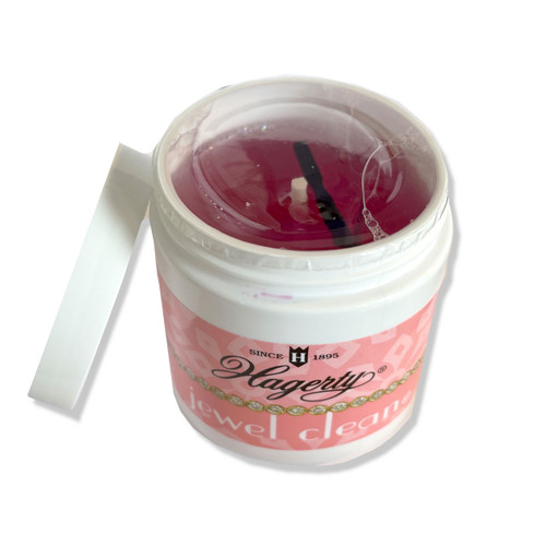 Inside brush and basket of the Jewelry Clean Solution