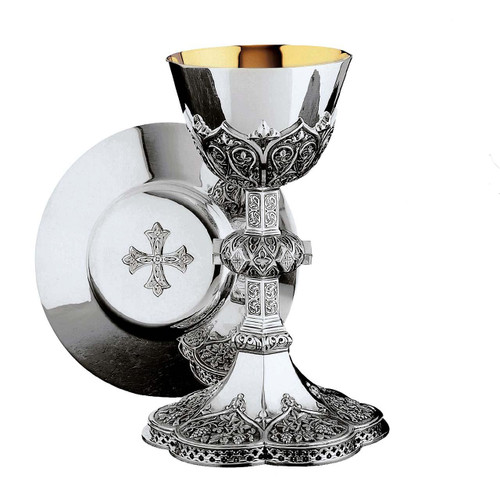 2390 Gothic Chalice and Dish Paten