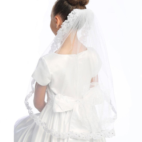 Side view of the Our Lady of Guadalupe Comb Veil