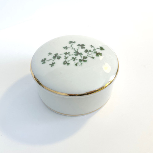 Top of the Round Shamrock Keepsake Box