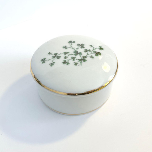 Top of the Round Shamrock Keepsake Box
