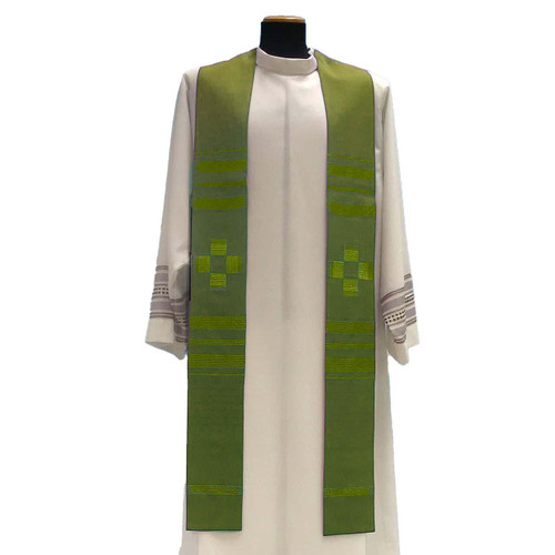 860 Green Overlay Stole in Linea