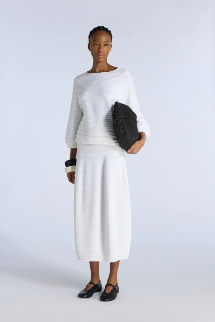 BLACK RIBBED KNIT PULLOVER