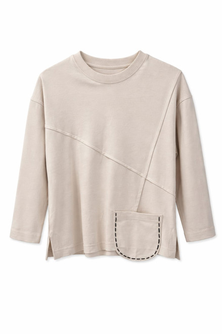 T-shirt with design pocket