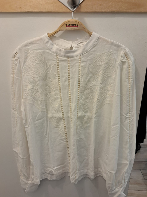 OFFWHITE LINEN FLOWER EMBROIDERED SHIRT
