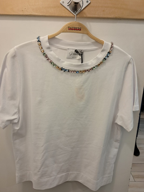 WHITE T-SHIRT COLORED STONES