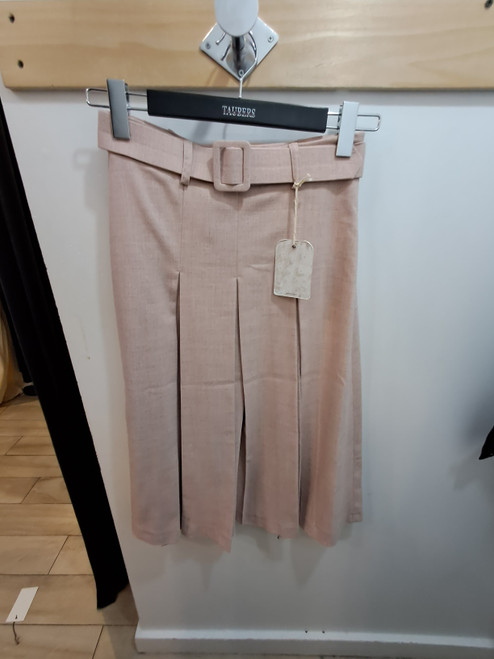 PINK PLEATED SKIRT WITH BELT