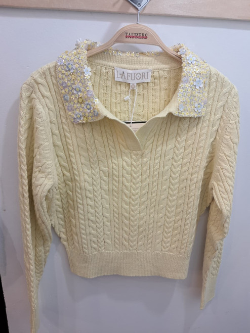 LIGHT YELLOW CABLE PULL BEADED COLLAR