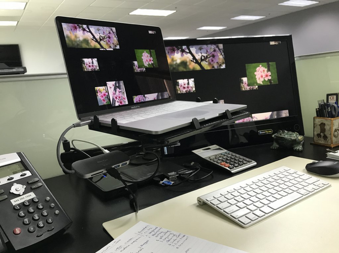 Behind the scenes – Mounting & kiosk solutions Behind the scenes – Mounting & kiosk solutions
