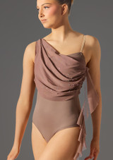 Traje lÃƒÂ­rico de Jolista Ecos de Amor Moca Front [MarrÃ³n]
