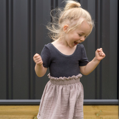 Free Skirt Tutorial (No Pattern, Just Measurements) : Paperbag Skirt! Free Skirt Tutorial (No Pattern, Just Measurements) : Paperbag Skirt!