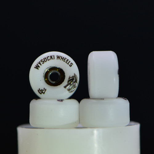 Red Wolf  8.1mm  60D Conical Hwite  (Limited Edition) 