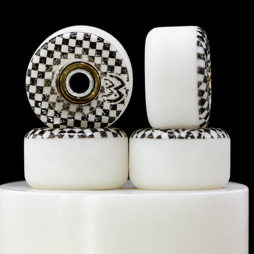 Hwite Checkered 8.1mm  95A Conical  