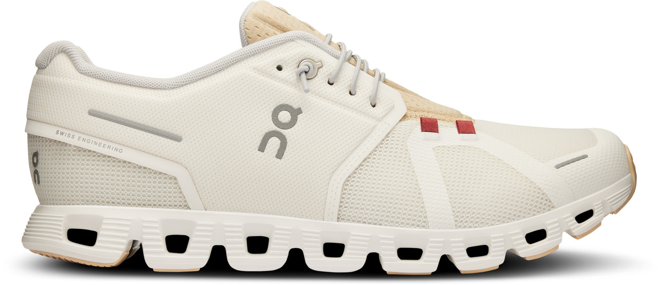 On Running Cloud 5 Push sneakers Cut in half: On Cloud 5 Push Review | RunRepeat main image 2