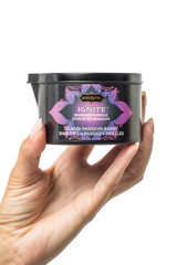 Kama Sutra®  Ignite Island Passion Berry Massage Oil Candle