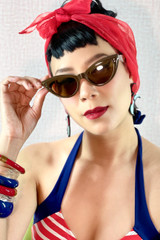 Bettie Cocoa Cat Eye Pin-up Girl Retro Sunglasses
