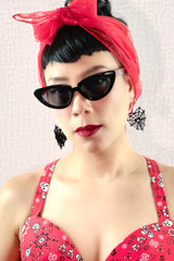 Lucy Cat Eye Pin-up Doll Retro Sunglasses