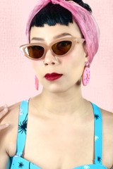 Lucy Cat Eye Pin-up Doll Retro Sunglasses