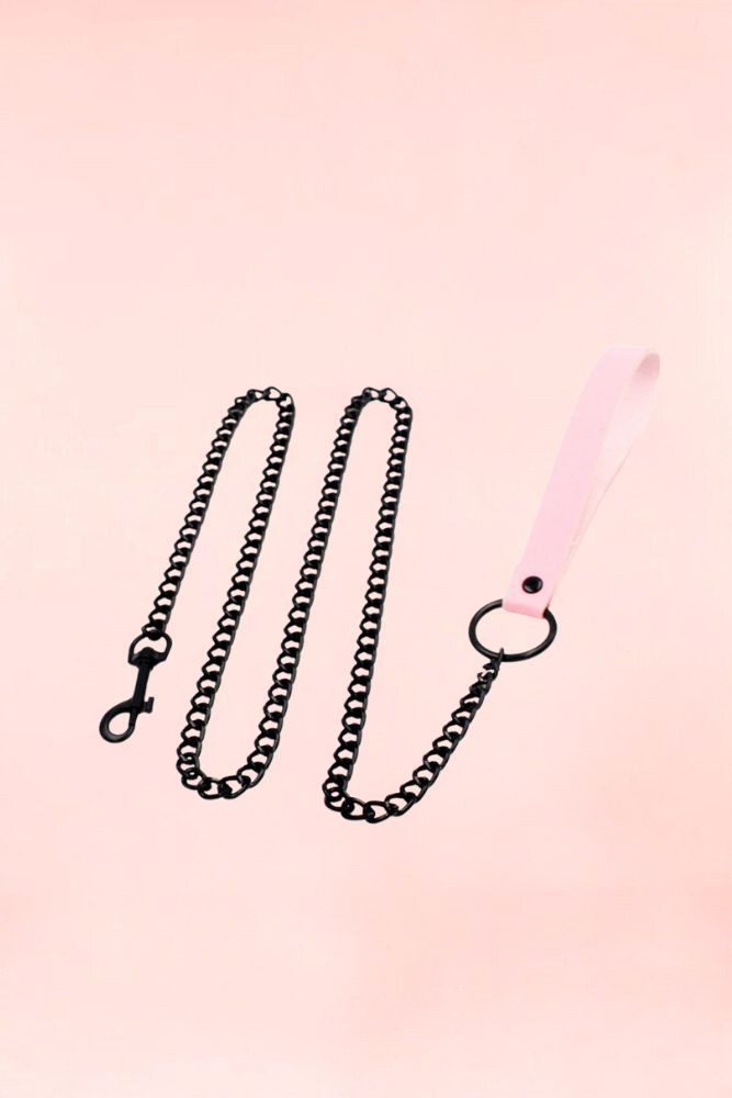 Black Chain Leash with Faux Leather Pink Handle.