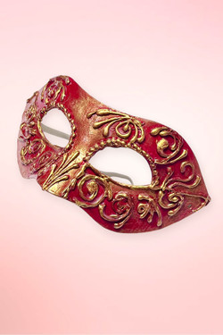 Highlights the side profile, the depth of the raised gold filigree texture.