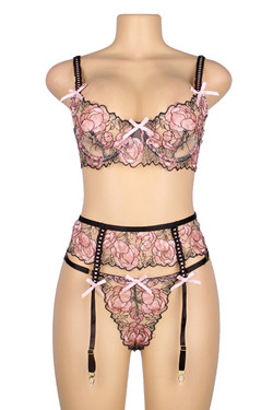 Divina Peach Pink Floral Embroidered Lace Bra and Panty Set with Garter belt on a mannequin front view Divina Peach Pink Floral Embroidered Lace Bra and Panty Set with Garter belt on a mannequin front view