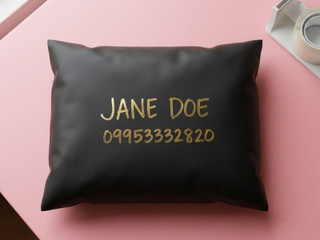 Discreet plain pouch